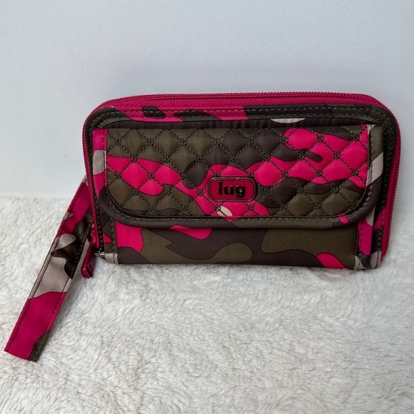 LUG Pink & Olive Camo Wristlet Wallet - Picture 2 of 6